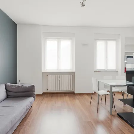 Guesthost - Gorla Modern