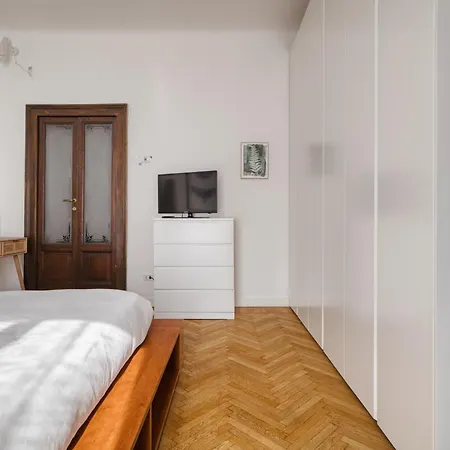 Palazzi - Your Sunny Getaway In Porta Venezia District *