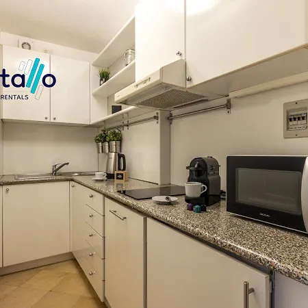 Duomo Delight - 200 Meters From The Duomo Daire *