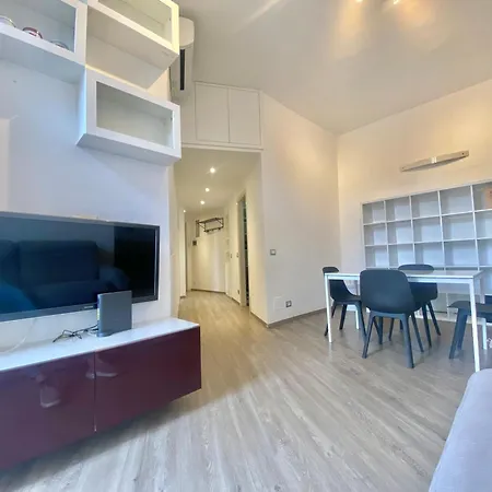 Appartement Palma Home, Elegante E Spaziosa Nel Cuore Della Di Milano, Con Metropolitana M1 Gambara