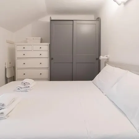 Italianway Easy - Cola Montano 8 Apartman Milánó