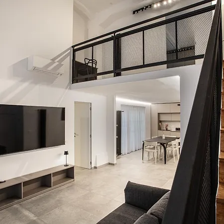 Luxury House In Pietrasanta 140 Mq דירה *
