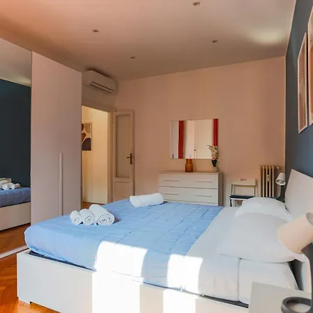 Della Corte House - Elegant Station