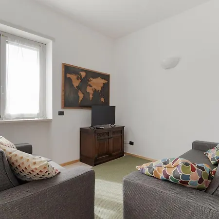 Guesthost - M1 Pagano Comfortable