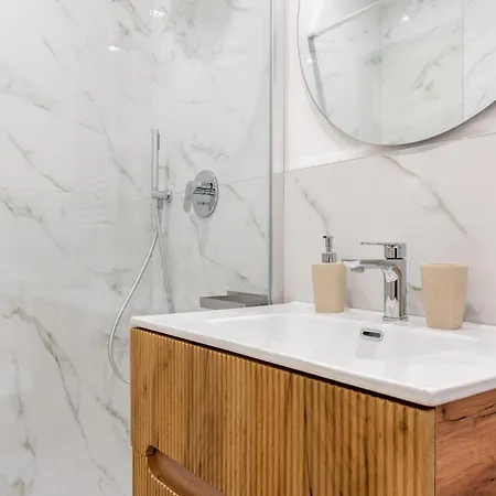 Designer In A Unique Setting Near M2 - Berra 10 * Milaan