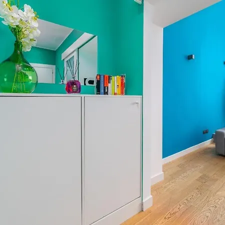 Bold Corner - Authentic District Close To Center *