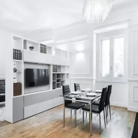 Aquileia - Stylish Loft Close To Navigli - Metro M4 Coni Zugna & Sant'ambrogio 아파트