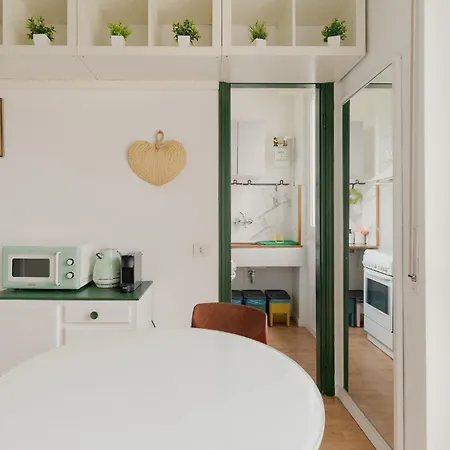 Guesthost - Dergano M3 Bright Milan