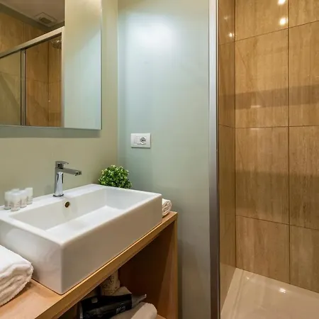 アパート Duomo2 - Fabulous With Breathtaking View - B ミラノ