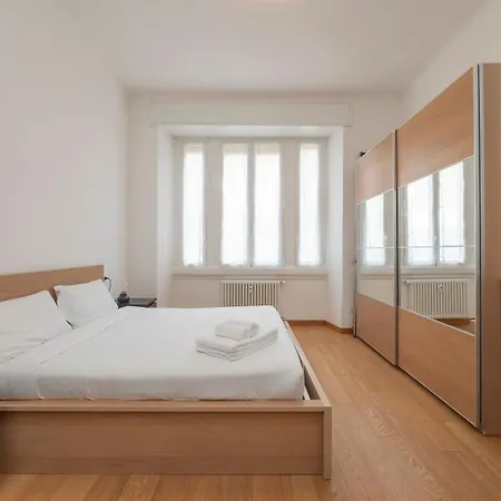 Xenia - 3 In Via Ugo Bassi 23 *