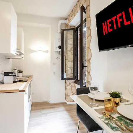 Fondazione Prada - - 350m From The Metro Wi-fi *