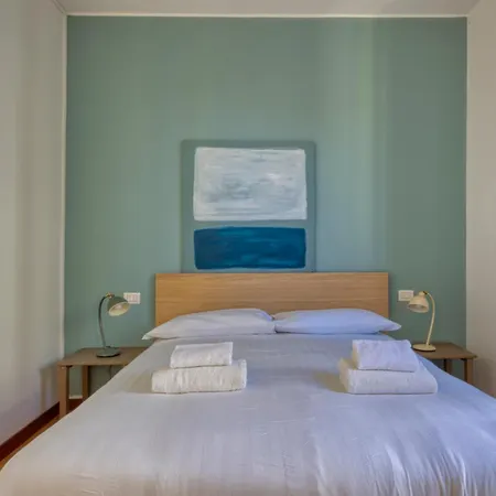 I-host Sempione - Lega Lombarda * Milano