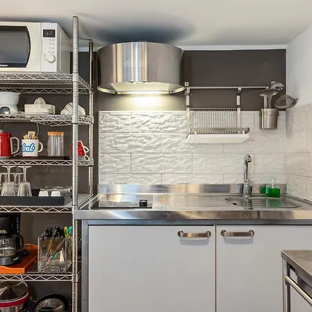 Apartman Cozy Near The Arch Of Peace