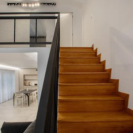 Luxury House In Pietrasanta 140 Mq * ミラノ