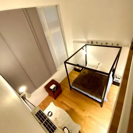 Design Loft In The Navigli-Forum Area With Private Parking Апартаменты