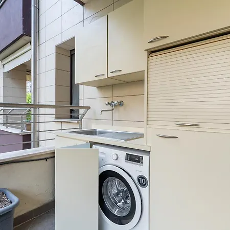 Apartman Elegant With Terrace In Life