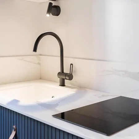 Design Of Wood & Charm Apartment Mailand