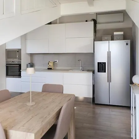 Rooftop Retreat Martesana Apartment