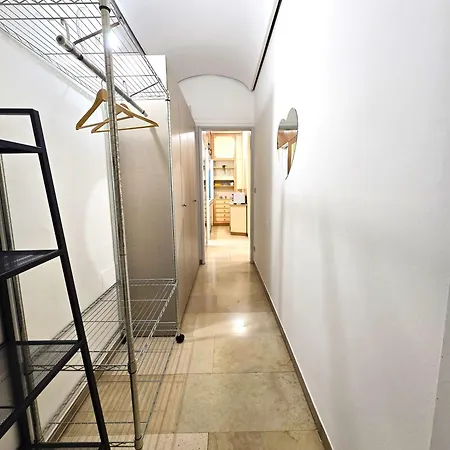 Yr Loreto - Walk To Metro & Shops شقة *