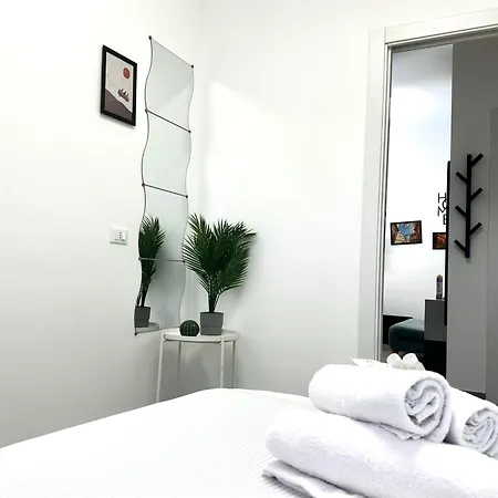 Cozy House A Few Steps From The Metro And Duomo *