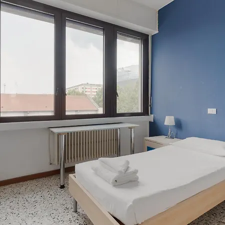 Guesthost - Farini For 6 People * Milan