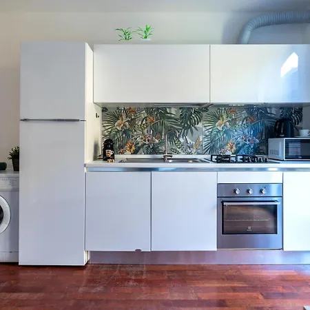 Monolocale Con Giardino Privato - M2 Lambrate - Self Check-in Milano
