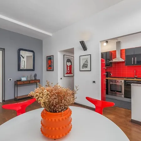 2 Min To Metro, 8 Min To Rho Fiera, Air Conditioning Appartamento