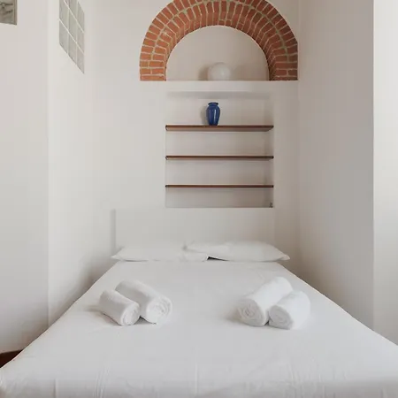 Guesthost - Comfy Navigli *