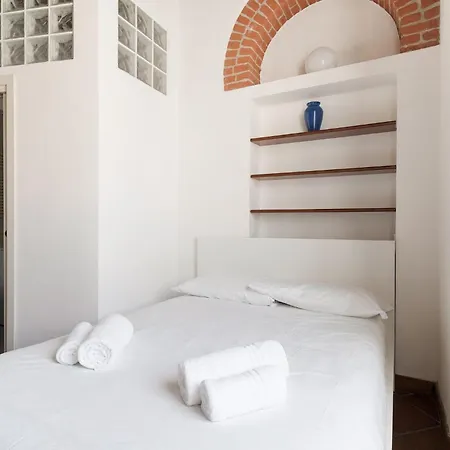 Guesthost - Comfy Navigli *