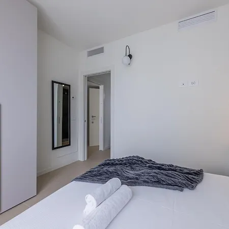 Navigli Eleganza Moderna Con Luce Naturale Apartment *