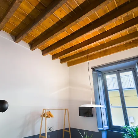 Lejlighed Design Of Wood & Charm