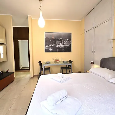 Yr Loreto - Walk To Metro & Shops ميلان