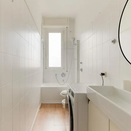 Guesthost - Dergano M3 Bright Apartamento *