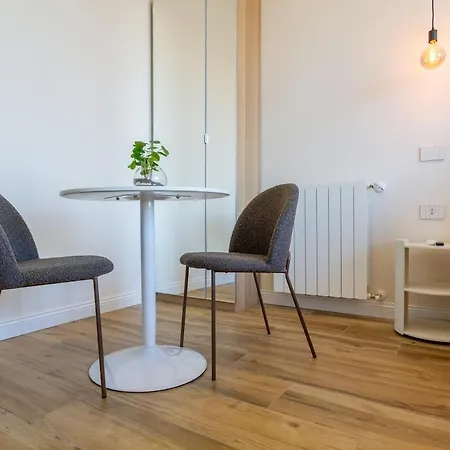 Апартаменты 5min From Metro M1 New Flat