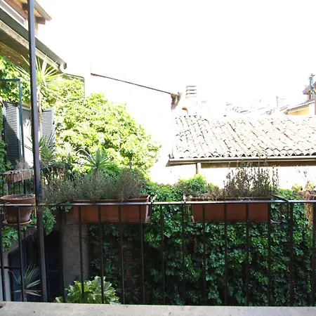 Bamboo Brera Fiorichiari شقة