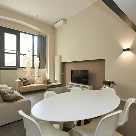 Navigli-duomo, Luxury Modern Loft شقة