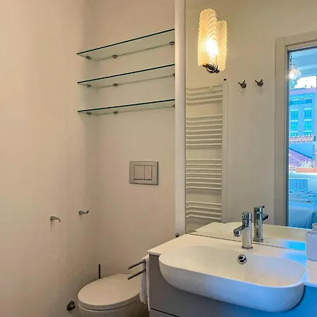 Stylish In Porta Venezia Apartment