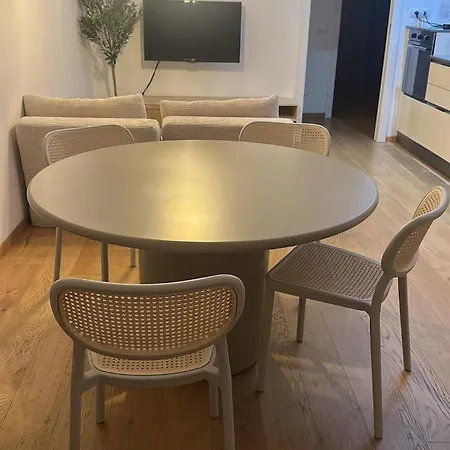 Isola Living - M3-m5 Zara Subway Appartement Milaan