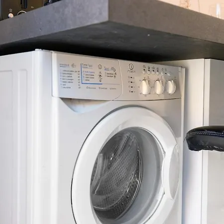 Appartamento A Stone's Throw From - Balcony - Ac Milano