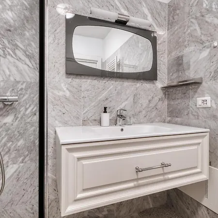 For 6 - Walk To Milan's Spots 公寓 米兰