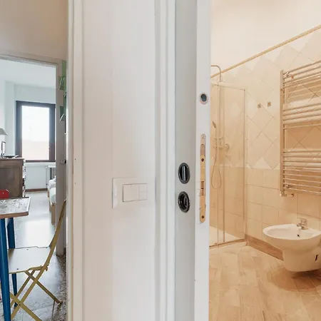 Guesthost - Farini For 6 People *