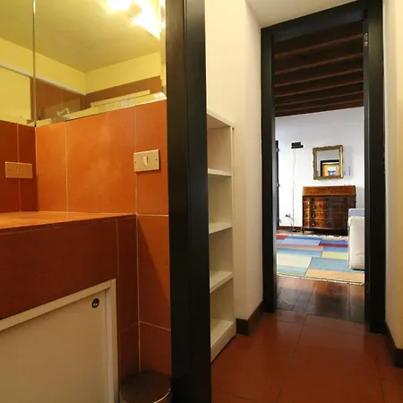 Bamboo Brera Fiorichiari شقة