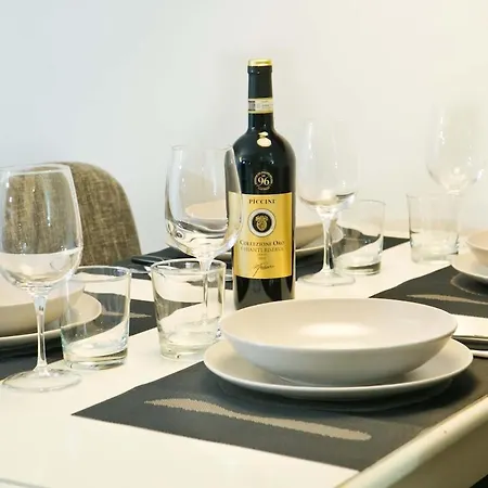 Cozy 5 Posti Letto - 15 Minuti Dal Duomo - Metro M1 A 4 Minuti - Ac - Wifi - Netflix Lejlighed