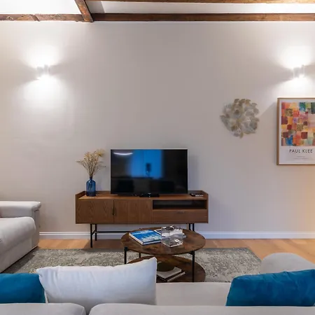 Designer In A Unique Setting Near M2 - Berra 10 Milaan