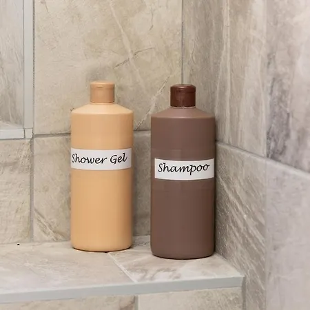 アパート A Stone's Throw From - Balcony - Ac ミラノ