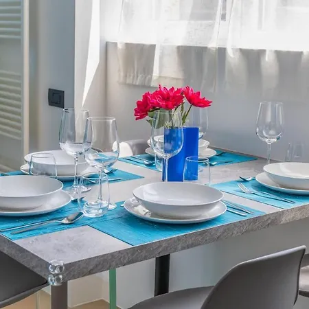 شقة Bold Corner - Authentic District Close To Center ميلان