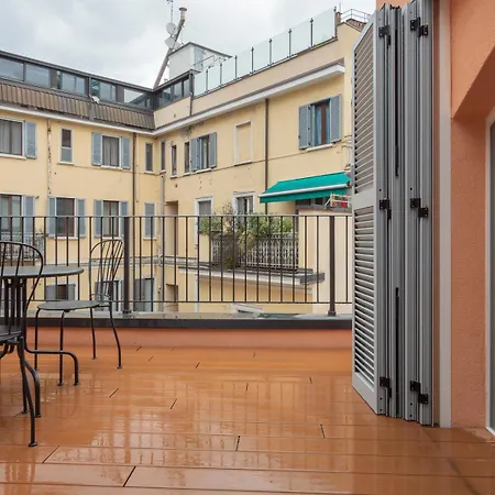 Xenia - 2rooms In Via Petrella 4 E Апартаменты Милан