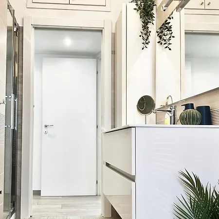 Cozy House A Few Steps From The Metro And Duomo Milaan