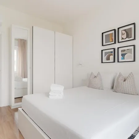 Guesthost - Modern Lambrate *