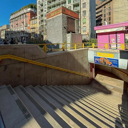 Apartamento Stayeasy Crivelli - Stylish Studio, Duomo Walking Milão